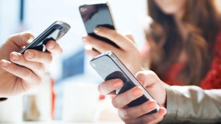 Απαλλαγή από τα τέλη κινητής τηλεφωνίας: Πώς υποβάλλεται η αίτηση στο mobilefees.gov.gr -Τα 5 βήματα