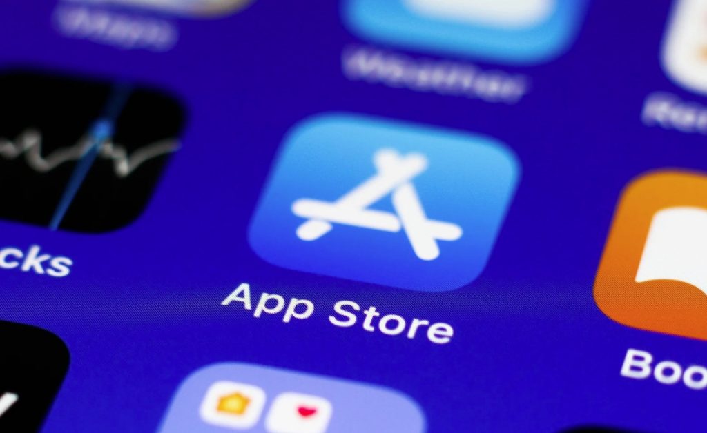 Apple: Έπιασαν τόπο οι πιέσεις της ΕΕ για το «μονοπώλιο» του App Store